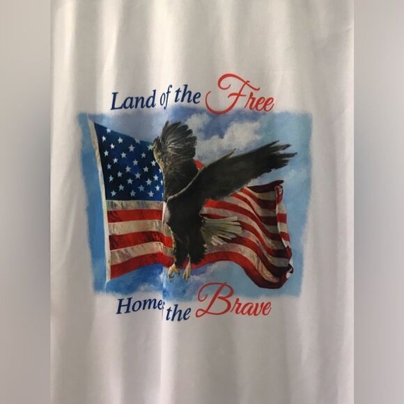 NWOT … LAND OF THE FREE “Size: L” T-Shirt - Picture 3 of 4